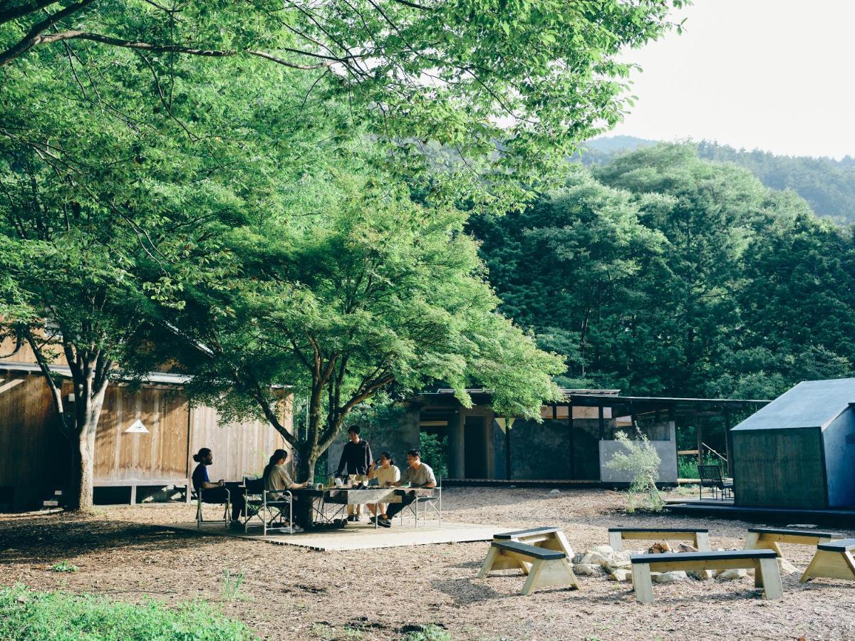 Lodge Loof Tiny House Camp *